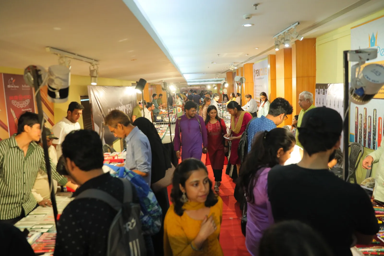 Pen Utsav gallery - fountain pens, ink, and collectors 10