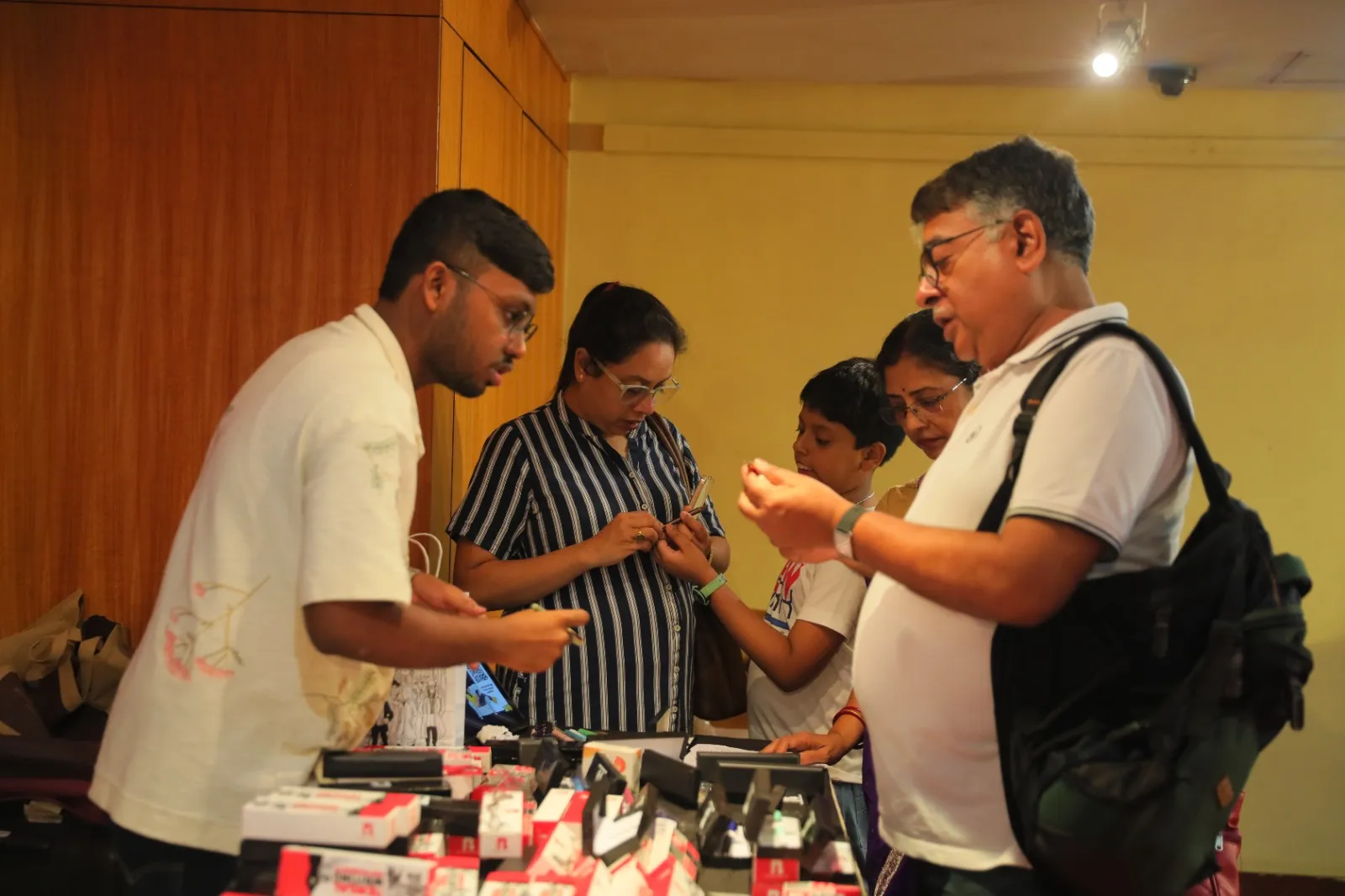 Pen Utsav gallery - fountain pens, ink, and collectors 17
